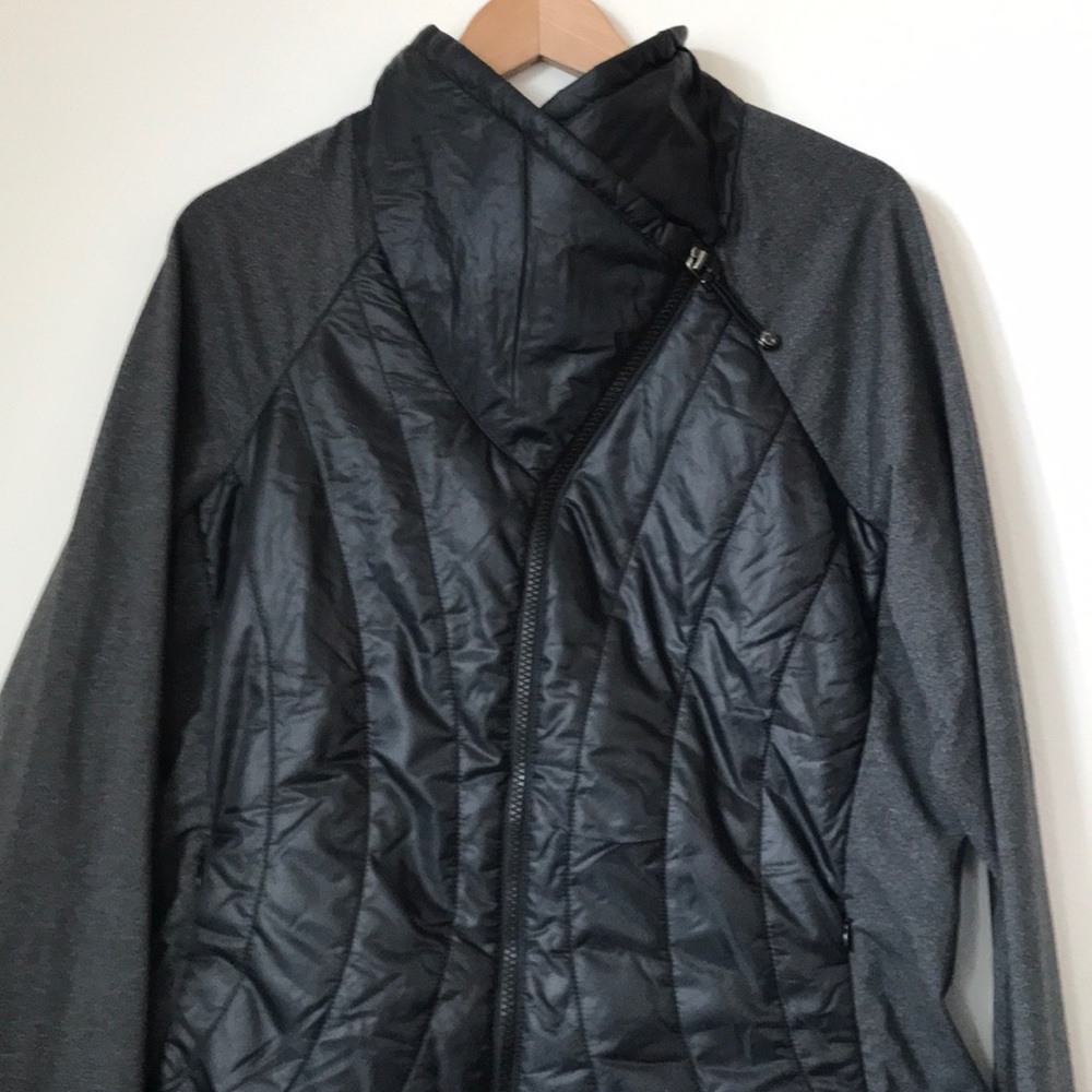Athleta black gray asymmetrical quilted jacket